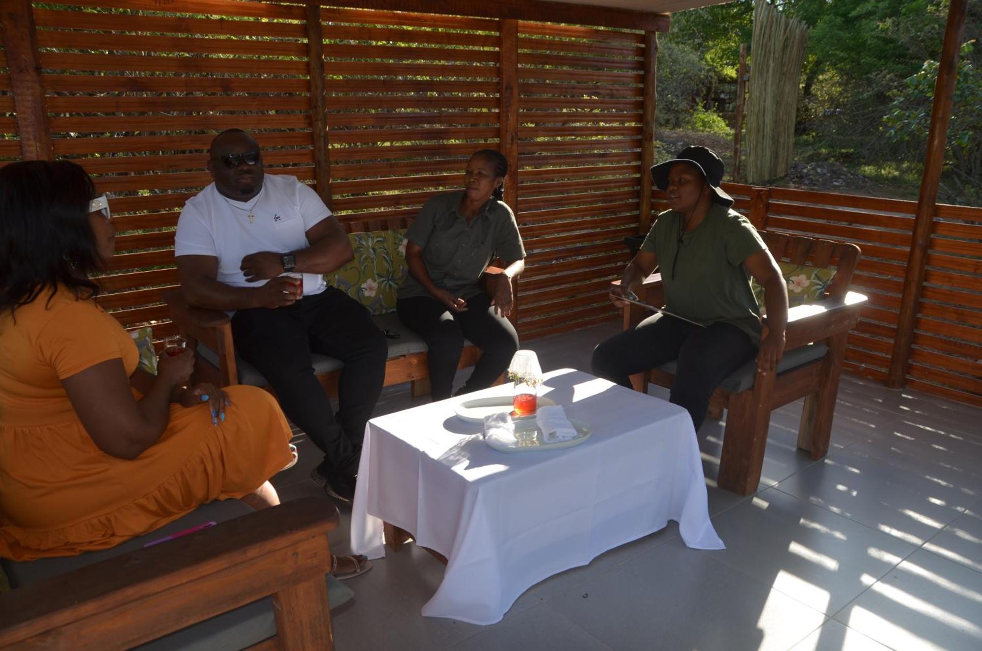 Kholiwe On Kruger Lodge & Safaris Marloth Park Exterior photo