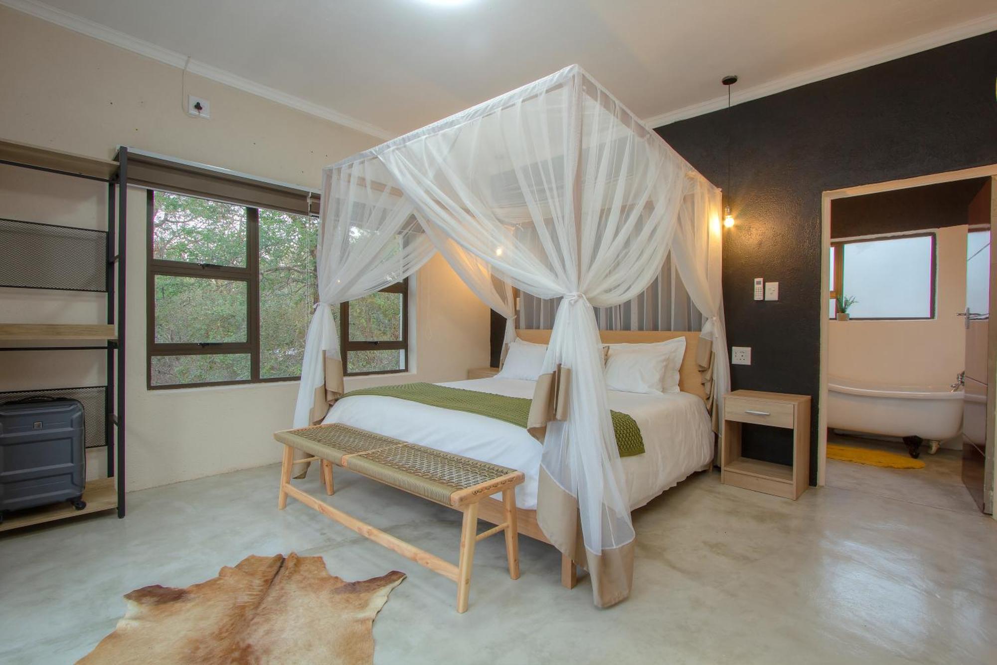 Kholiwe On Kruger Lodge & Safaris Marloth Park Exterior photo