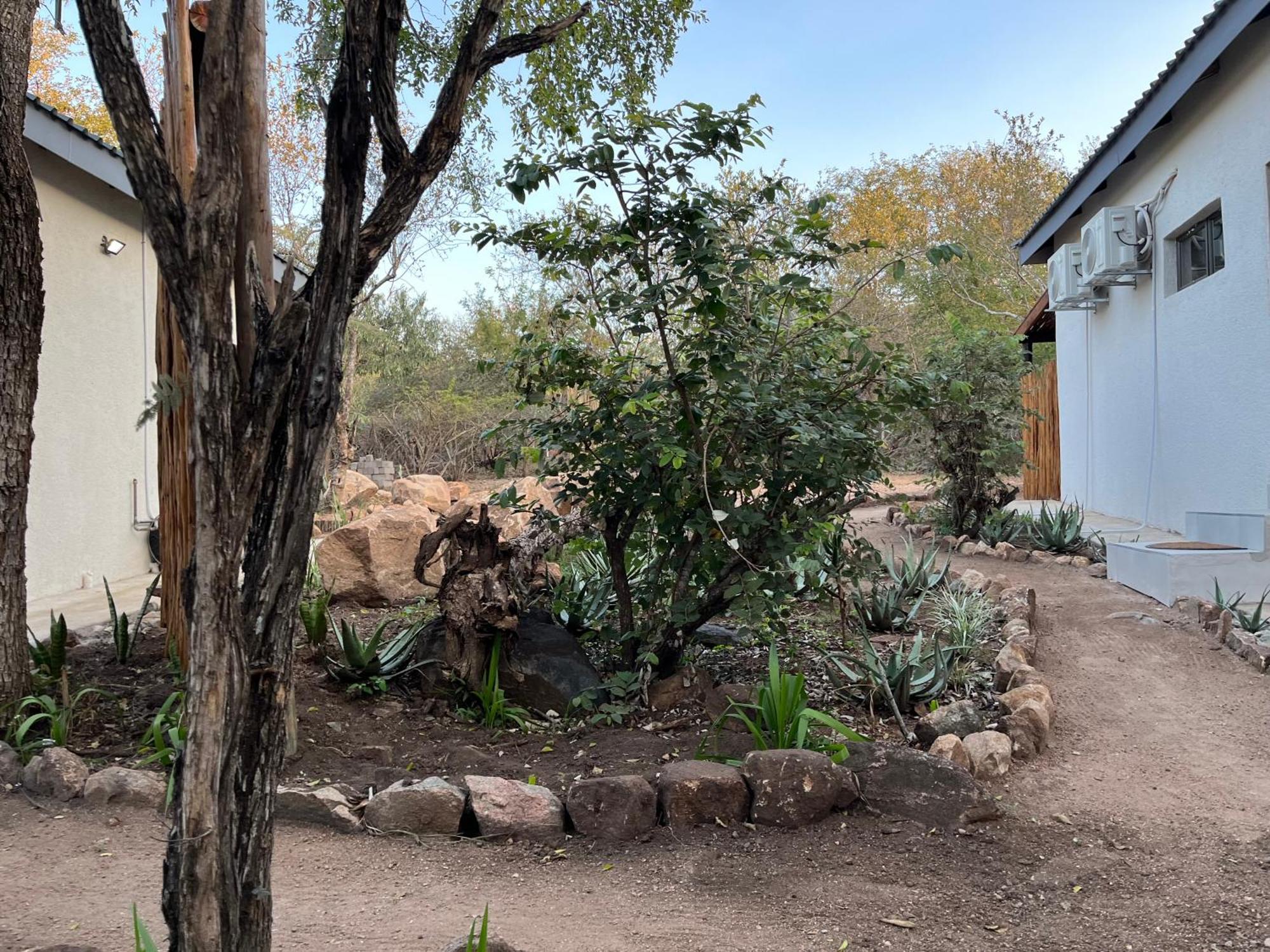 Kholiwe On Kruger Lodge & Safaris Marloth Park Exterior photo